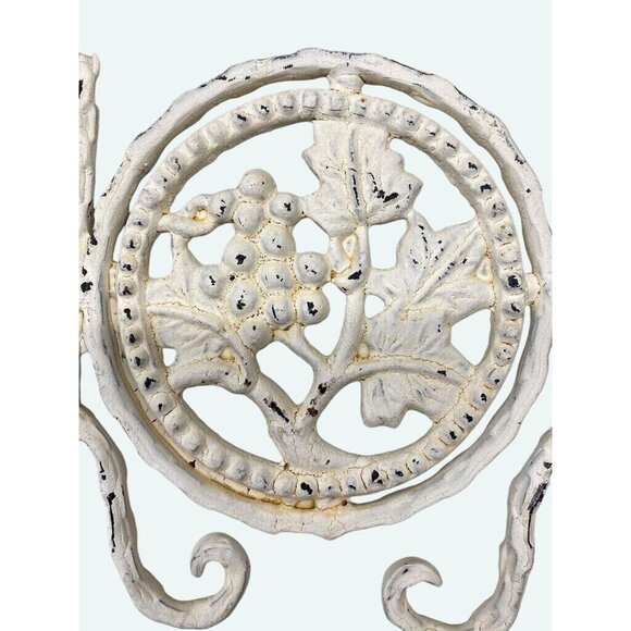 Vintage White Wrought Iron Wall Hanging Wine Rack With Grapevine Detailing - Picture 3 of 6